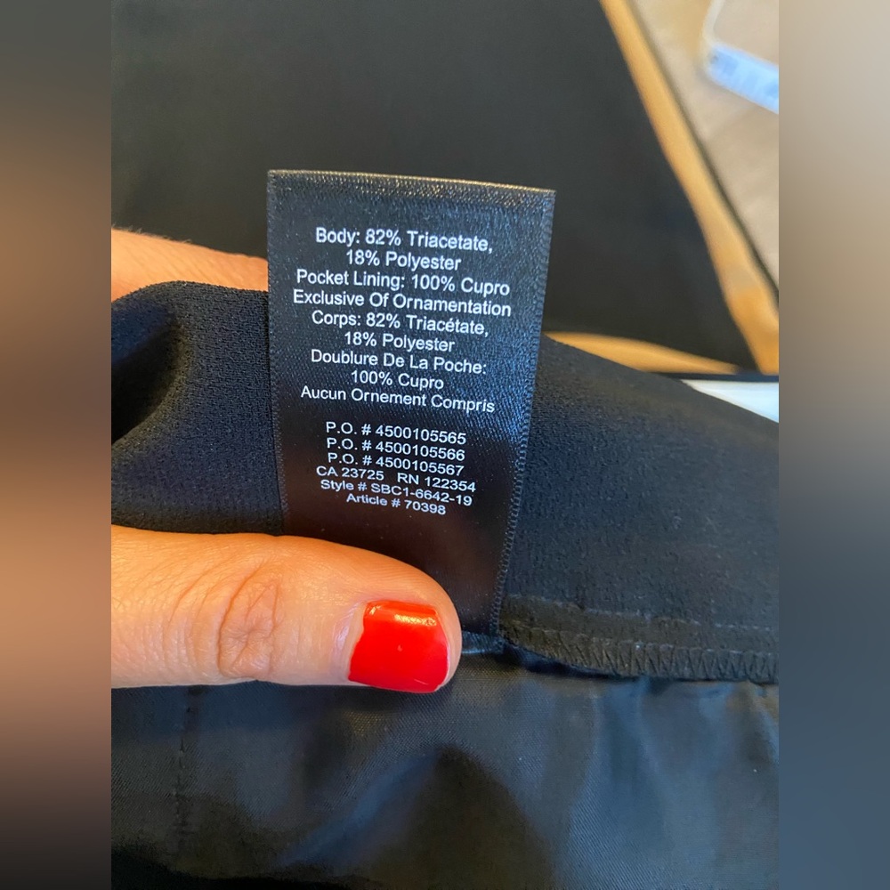 Aritzia Babaton Conan Mid Rise Cropped Striped Black Tan Elastic Pants Size 8 - Picture 6 of 8